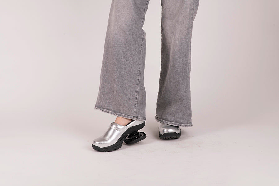 Töffler Clog - Silver Chrome Gently Used
