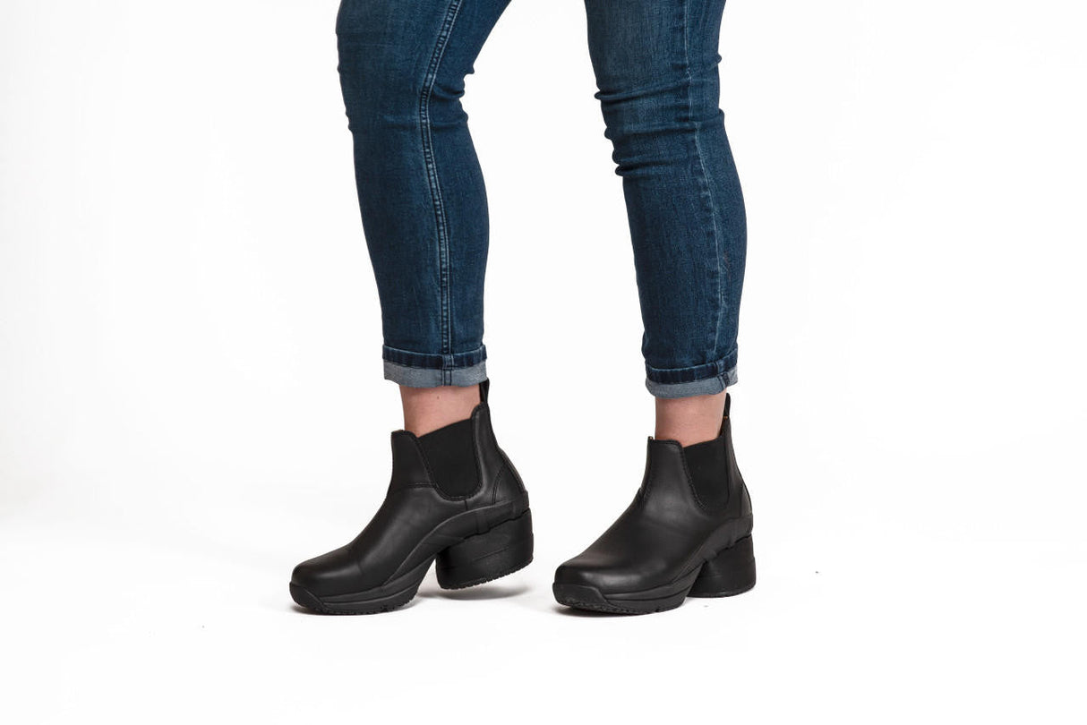 Aussie Boot Black Z-CoiL Pain Relief Footwear