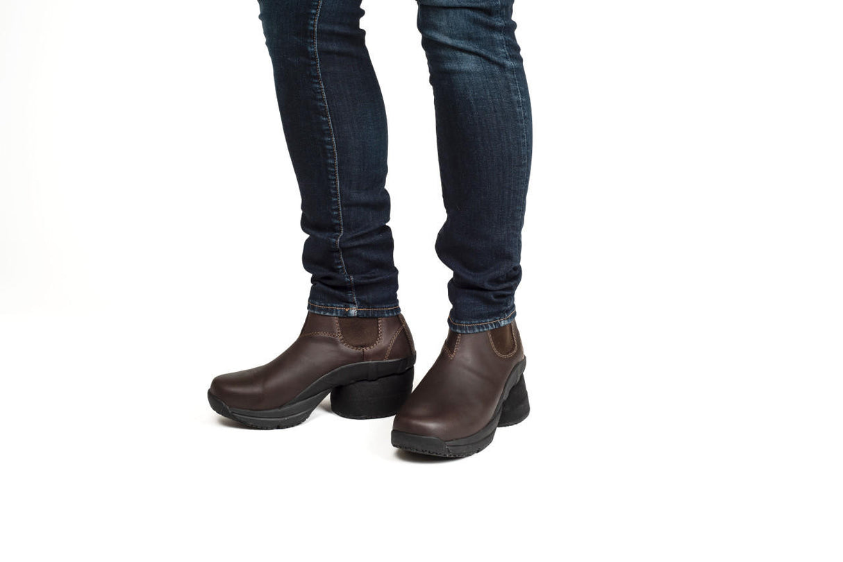 Aussie Boot Brown Z-CoiL Pain Relief Footwear